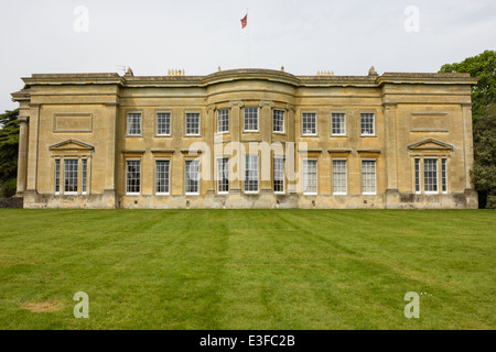 Einen viktorianischen Garten mit Wald und krautige Pflanzen, die nur selten außerhalb der großen botanischen Gärten zu finden. Stockfoto