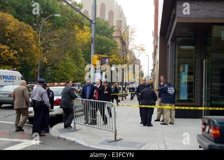 Untersuchung an NYU Skirball Center for the Performing Arts in New York City mit der Polizei: Atmosphäre wo: New York City, NY, Vereinigte Staaten, wann: 31. Oktober 2013 Stockfoto