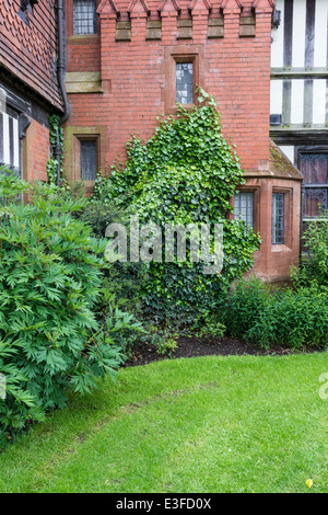 Wightwick Manor ist ein viktorianisches Herrenhaus befindet sich auf Wightwick Bank, Wolverhampton, West Midlands, England. Stockfoto