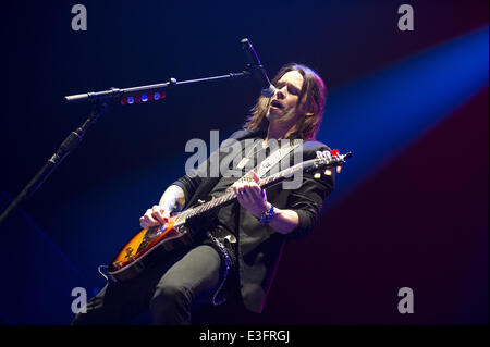 Alter Bridge führen live im Konzert in der Heineken Music Hall Featuring: Alter Bridge wo: Amsterdam, Niederlande: 3. November 2013 Stockfoto