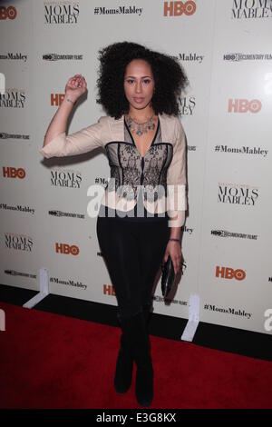 HBO beherbergt Special Screening von Whoopi Goldberg präsentiert Moms Mabley at The Apollo Theater 253 West 125th Street Featuring: Margot Bingham wo: NYC, New York, Vereinigte Staaten von Amerika bei: 8. November 2013 Stockfoto