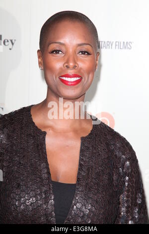 HBO beherbergt Special Screening von Whoopi Goldberg präsentiert Moms Mabley at The Apollo Theater 253 West 125th Street Featuring: Sidra Smith wo: NYC, New York, Vereinigte Staaten von Amerika bei: 8. November 2013 Stockfoto