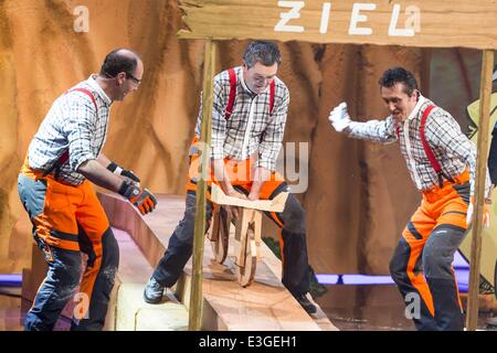 Deutschen ZDF-TV-show Wetten dass....? in Messehalle Bruckdorf mit: Gast wo: Halle, Deutschland bei: 9. November 2013 Stockfoto