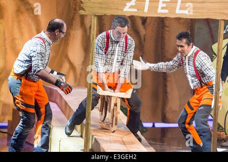 Deutschen ZDF-TV-show Wetten dass....? in Messehalle Bruckdorf mit: Gast wo: Halle, Deutschland bei: 9. November 2013 Stockfoto