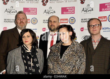 Die 2013 Scottish Music Awards statt in Glasgows Old Fruitmarket - Ankünfte Featuring: Camera Obscura wo: Glasgow, Vereinigtes Königreich: 23. November 2013 Stockfoto