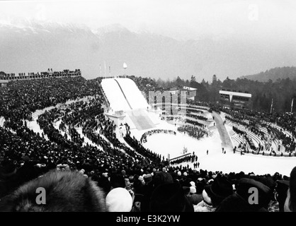 Eröffnungsfeier der IX. Olympischen Winterspiele in Innsbruck 1964 Stockfoto