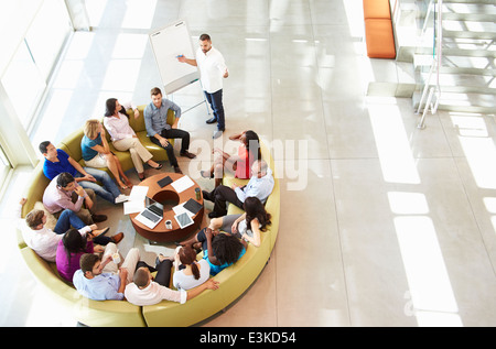 Geschäftsmann, Präsentation, Bürokollegen Stockfoto