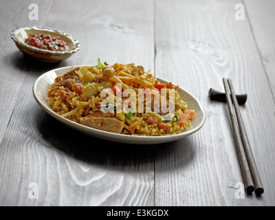 Nasi Goreng mit Sambal, gebratener Reis mit Chili paste Stockfoto