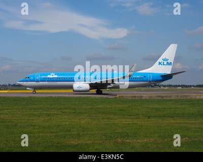 PH-BXY KLM Royal Dutch Airlines Boeing 737-8K2(WL) Rollen auf dem Flughafen Schiphol (AMS - EHAM), die Niederlande, Mai 18. 2014, Bild 1 Stockfoto