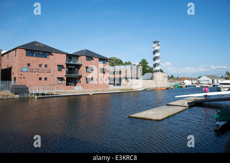 Haven setzt Outdoor-Bildungszentrum auf Exeter Kanal-Becken Devon England UK Stockfoto