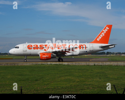 G-EZDW Airbus A319-111 EasyJet Rollen auf dem Flughafen Schiphol (AMS - EHAM), den Niederlanden, 18 Mai 2014, Pic-3 Stockfoto