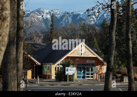 Willkommens-Schild am Eingang nach Hanmer Springs Thermalbecken und Spa, Neuseeland Stockfoto