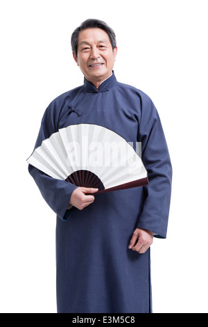 Glücklich senior Mann in traditioneller Kleidung Stockfoto