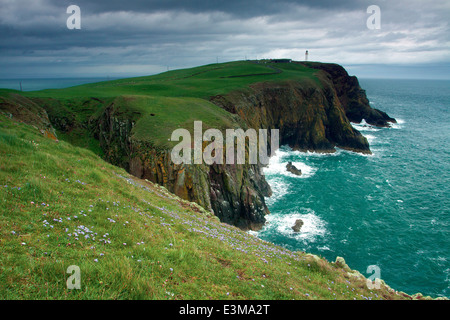 Mull of Galloway und zum Leuchtturm von Mull of Galloway, Galloway Stockfoto