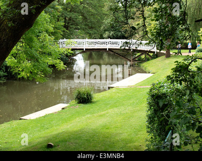 Dekorative Brücke über einen Fluss, Oxford, UK Stockfoto
