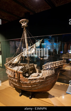 Koka Mataro mittelalterliches Handelsschiff Modell von 15. Jahrhundert, finden Sie im Maritime Museum in Rotterdam. Stockfoto