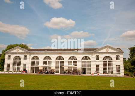 Orangerie-Restaurant in Kew Royal Botanic Gardens, London, UK Stockfoto