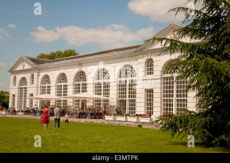 Orangerie-Restaurant in Kew Royal Botanic Gardens, London, UK Stockfoto