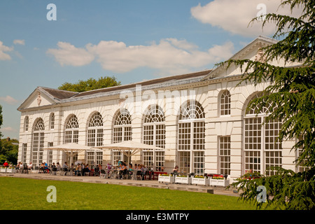 Orangerie-Restaurant in Kew Royal Botanic Gardens, London, UK Stockfoto