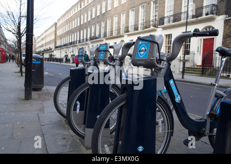 Fahrradverleih in Bloomsbury, London. Zyklus-Rack. Stockfoto