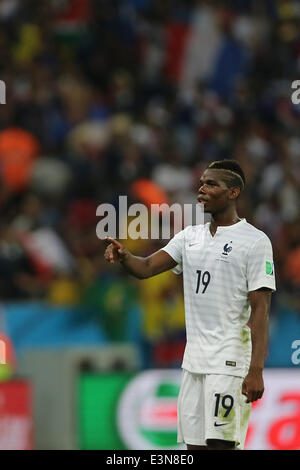 Rio De Janeiro, Brasilien. 25. Juni 2014. Frankreichs Paul Pogba reagiert während eines Spiels der Gruppe E zwischen Ecuador und Frankreich der FIFA WM 2014 im Estadio Do Maracana-Stadion in Rio De Janeiro, Brasilien, 25. Juni 2014. Das Spiel endete mit einem 0: 0 Unentschieden. Bildnachweis: Xu Zijian/Xinhua/Alamy Live-Nachrichten Stockfoto