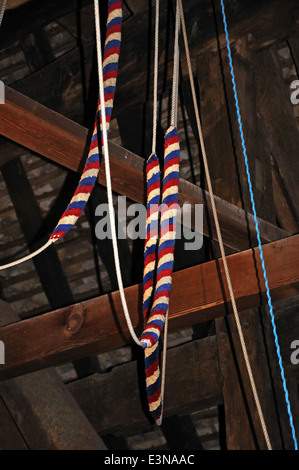 Klingel Seile in St Marys Kirchturm, pembridge, herefordshire, England, UK, Westeuropa. Stockfoto