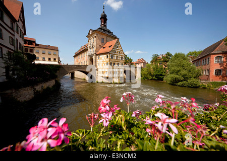 Alte Rathaus "Alte Rathaus" in der Mitte des Flusses Regnitz, Altstadt in Bamberg, Franken, Oberbayern, Keim Stockfoto