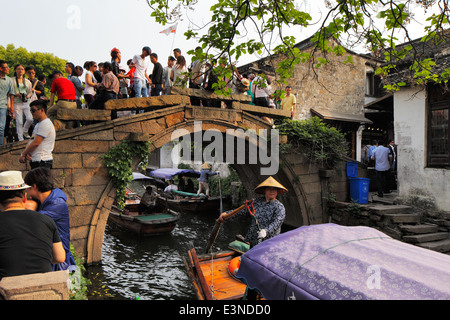 Zhouzhuang, zählt zu den berühmtesten Wasser Townships in China, bekannt für seine tiefgreifenden kulturellen Hintergrund Stockfoto