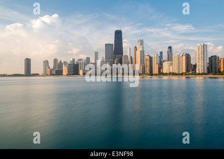 Skyline und Lake Michigan und Chicago, Illinois, Vereinigte Staaten von Amerika Stockfoto