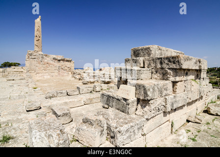 Die Ruinen der Tempel des Apollo auf die antike Stätte von Hill Koloni, Aegina Insel in Griechenland Stockfoto