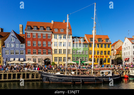 Nyhavn Kanal, Nyhavn, Kopenhagen, Dänemark Stockfoto