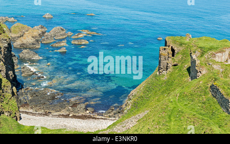 RUINEN VON FINDLATER BURG IN DER NÄHE VON PORTSOY AUF SCHOTTISCHEN ABERDEENSHIRE KÜSTE Stockfoto