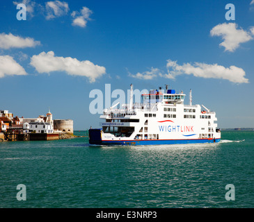 Wightlink Isle Of Wight Fähre St Clare in Portsmouth Harbour. Stockfoto