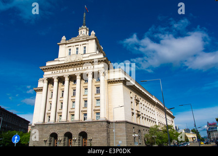 Ehemalige Party House jetzt Gehäuse Büros der nationalen Versammlung von Bulgarien, Sofia, Bulgarien, Europa Stockfoto
