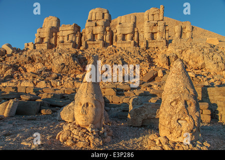 Statuen der Götter an der Spitze des Berges Nemrut Dagi Stockfoto