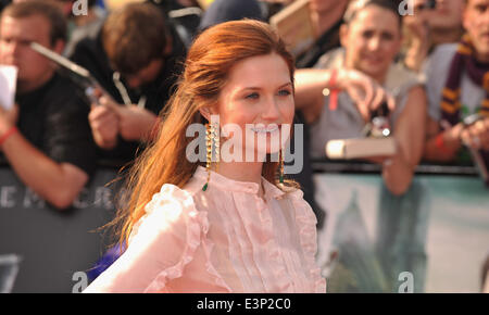 London, UK, UK. 7. Juli 2011. Bonnie Wright besucht die Weltpremiere von "Harry Potter und die Heiligtümer des Todes Teil 2" am Trafalgar Square. © Ferdaus Shamim/ZUMA Wire/ZUMAPRESS.com/Alamy Live-Nachrichten Stockfoto