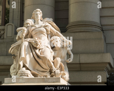 Amerika-Statue, vier Kontinente, Alexander Hamilton U.S. Custom House, New York Stockfoto