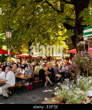 München, Viktualienmarkt Biergarten - München, Bayern, Deutschland, Europa Stockfoto