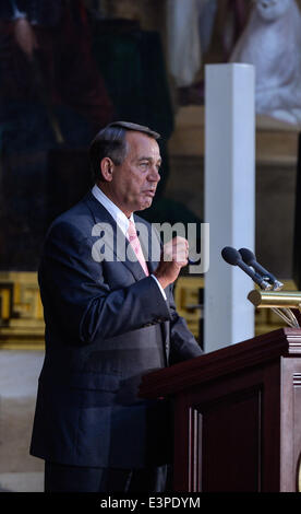 Washington, Vereinigte Staaten Repräsentantenhaus. 24. Juni 2014. John A. Boehner, Sprecher von dem US-Repräsentantenhaus, befasst sich mit der Feier zum 50. Jahrestag des Civil Rights Act von 1964 auf dem Kapitol in Washington 24. Juni 2014. © Bao Dandan/Xinhua/Alamy Live-Nachrichten Stockfoto