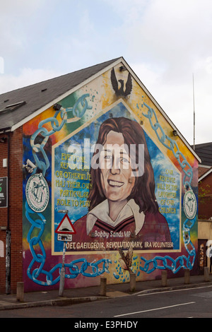 Wandbild von Hunger-Stürmer Bobby Sands auf Falls Road, West Belfast, Grafschaft Antrim, Nordirland, Vereinigtes Königreich. Stockfoto