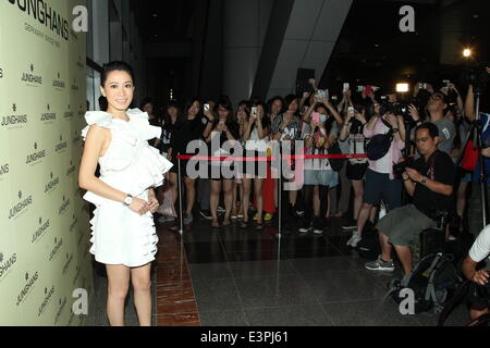 Hong Kong, China. 25. Juni 2014. Schauspielerin Charmaine Sheh besucht eine Modenschau als ein Auftraggeber in Hong Kong, China auf Mittwoch, 25. Juni 2014. © TopPhoto/Alamy Live-Nachrichten Stockfoto