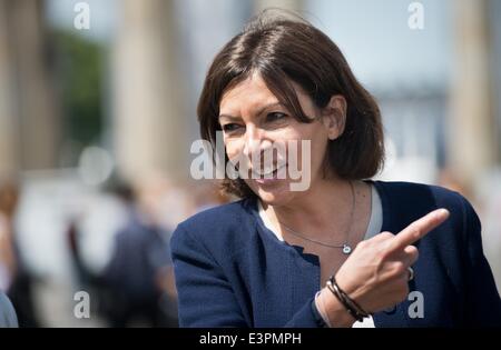 Berlin, Deutschland. 27. Juni 2014. Bürgermeister von Paris Anne Hidalgo (PS) besucht Berlin, Deutschland, 27. Juni 2014. Bildnachweis: Dpa picture Alliance/Alamy Live News Stockfoto