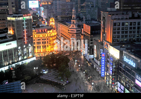 Luftbild auf Geschäftsviertel Nanjing Lu in Shanghai Stockfoto