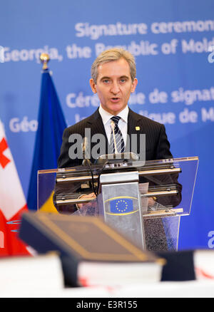 (140627)--Brüssel, 27. Juni 2014 (Xinhua)--moldauischens Premierminister Iurie Leanca spricht während der feierlichen Unterzeichnung in Brüssel, 27. Juni 2014. Die Europäische Union (EU) unterzeichnet die Assoziierungsabkommen mit der Ukraine, Georgien und Moldawien am Freitag mit dem Ziel der Vertiefung der politischer und wirtschaftlicher Beziehungen mit den drei ehemaligen Sowjetrepubliken (Xinhua/The Rat der Europäischen Union) (d) * keine kommerzielle Nutzung * Stockfoto