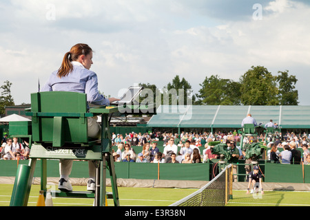 Wimbledon Tennis Meisterschaft Schiedsrichter, All England Lawn Tennis Club, Wimbledon London UK Stockfoto