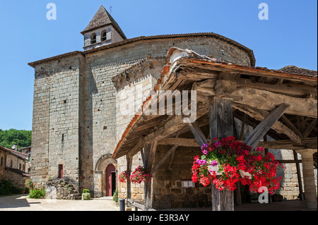 Die romanisch-byzantinischen Kirche Église Saint-Jean-Baptiste in Saint-Jean-de-Côle, Dordogne, Aquitaine, Frankreich Stockfoto