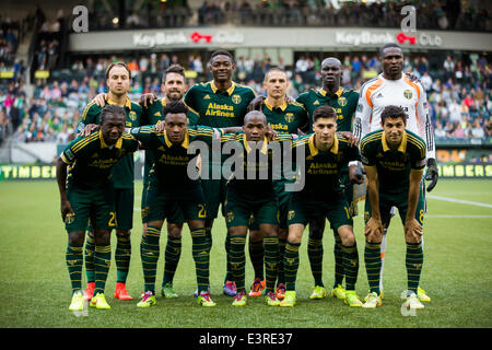 Portland, Oregon, USA. 27. Juni 2014. Die Hölzer ab 11. Die Portland Timbers FC Sporting Kansas City in Providence Park auf 27. Juni 2014 gehostet. 27. Juni 2014. Bildnachweis: David Blair/ZUMA Wire/ZUMAPRESS.com/Alamy Live-Nachrichten Stockfoto