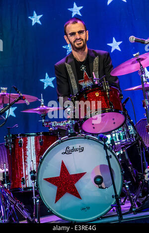 Clarkston, Michigan, USA. 27. Juni 2014. RINGO STARR and His All Starr Band auf der '' 12. All Starr Band Tour'' DTE Energy Music Theatre in Clarkston Mi am 27. Juni 2014 Credit: Marc Nader/ZUMA Wire/ZUMAPRESS.com/Alamy Live News Stockfoto