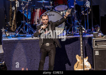 Clarkston, Michigan, USA. 27. Juni 2014. RINGO STARR and His All Starr Band auf der '' 12. All Starr Band Tour'' DTE Energy Music Theatre in Clarkston Mi am 27. Juni 2014 Credit: Marc Nader/ZUMA Wire/ZUMAPRESS.com/Alamy Live News Stockfoto