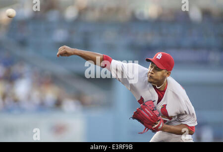 Los Angeles, Kalifornien, USA. 27. Juni 2014. CARLOS MARTINEZ #44 von den St. Louis Cardinals Stellplätze im ersten Inning gegen die Los Angeles Dodgers im Dodger Stadium. Kardinäle gewann 3: 1. Bildnachweis: Armando Arorizo/Prensa Internacional/ZUMAPRESS.com/Alamy Live-Nachrichten Stockfoto